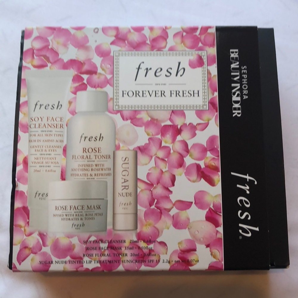 NEW! Fresh skin care kit ✨